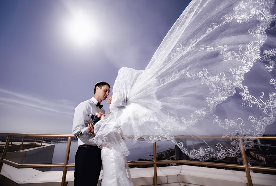 Fotógrafo de casamento Vladislav Voschinin (vladfoto). Foto de 3 de março 2017