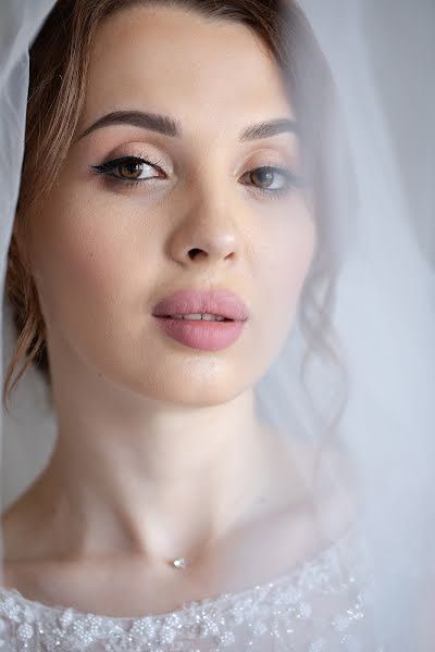 Fotógrafo de casamento Dulat Satybaldiev (dulatscom). Foto de 4 de agosto 2020