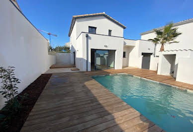 House with pool and terrace 13