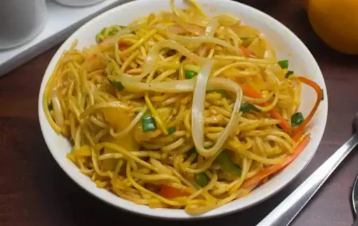 Veg Singapore Chilli Noodles