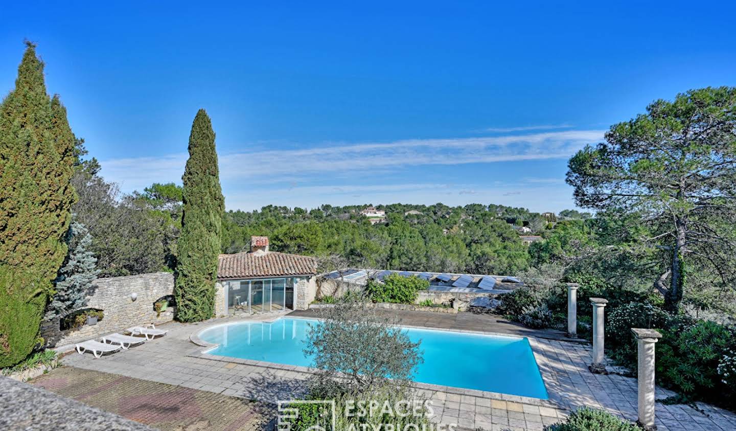 House with pool and terrace Nimes