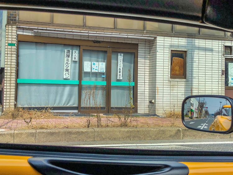 エリーゼの老舗のパン屋さんへ♪・やっちまったぜ…洗車をよ(｀・ω・´)ふ・GRPのV4テールに関するカスタム事例の投稿画像6枚目