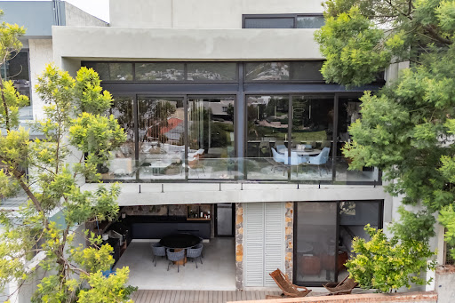 House with pool and terrace 1