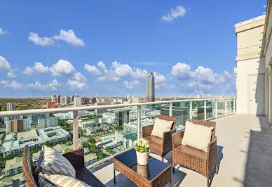 Apartment with terrace 1