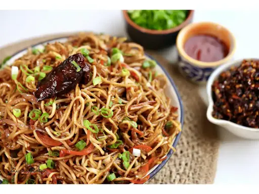 Veg Chilli Garlic Noodles