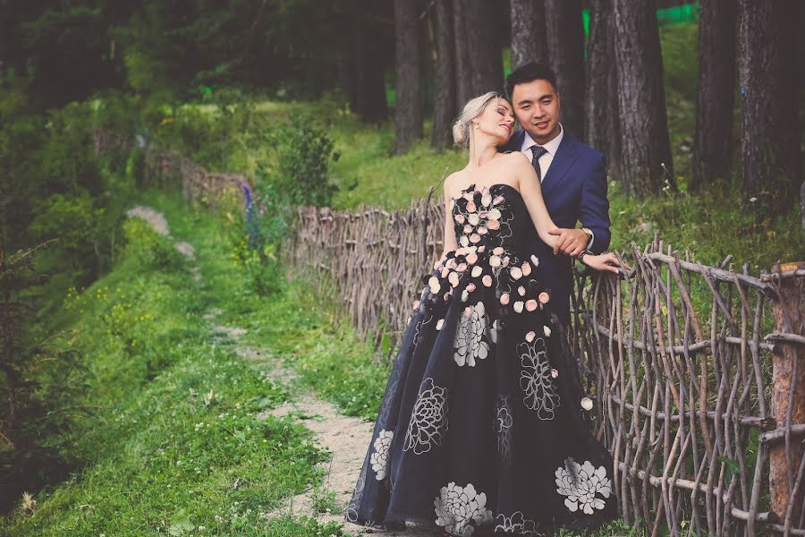 結婚式の写真家Vladimir Esikov (yess)。2017 2月4日の写真