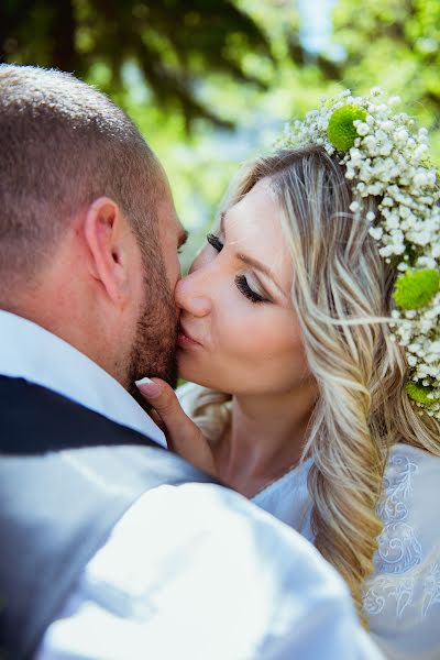 Wedding photographer Panainte Cristina (panaintecristin). Photo of 24 October 2016