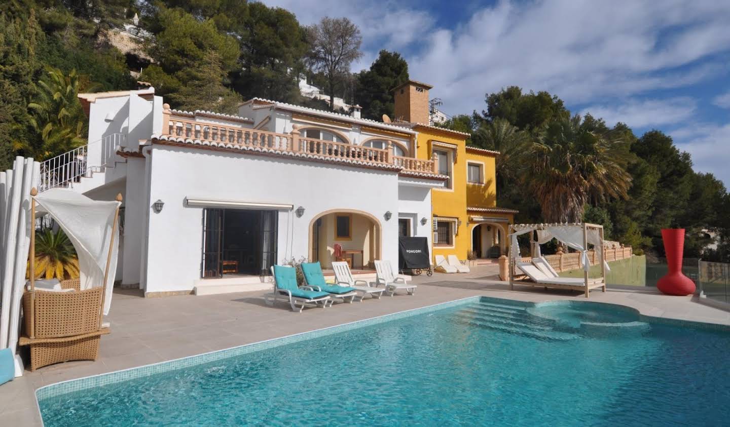 Property with pool Moraira