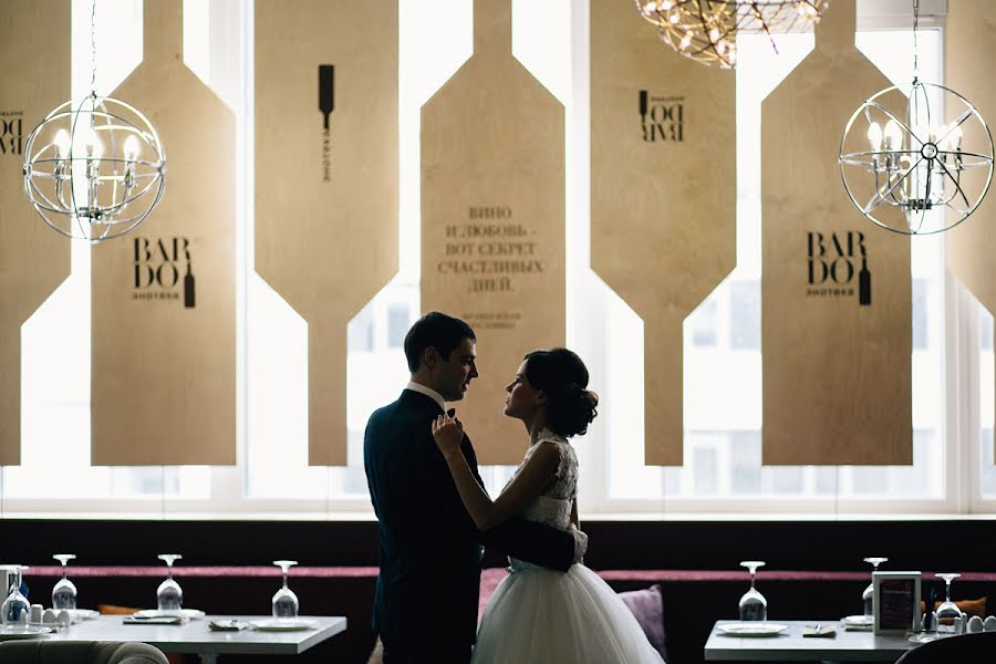 Fotógrafo de casamento Mikhail Toropov (ttlstudio). Foto de 14 de março 2016