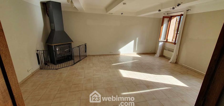 Vente maison 5 pièces 112 m² à Carces (83570), 199 000 €