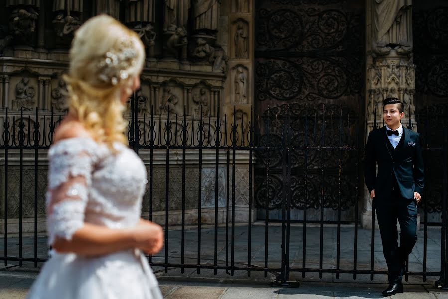 Fotografo di matrimoni Carlos Avilés (carlosaviles). Foto del 4 agosto 2016