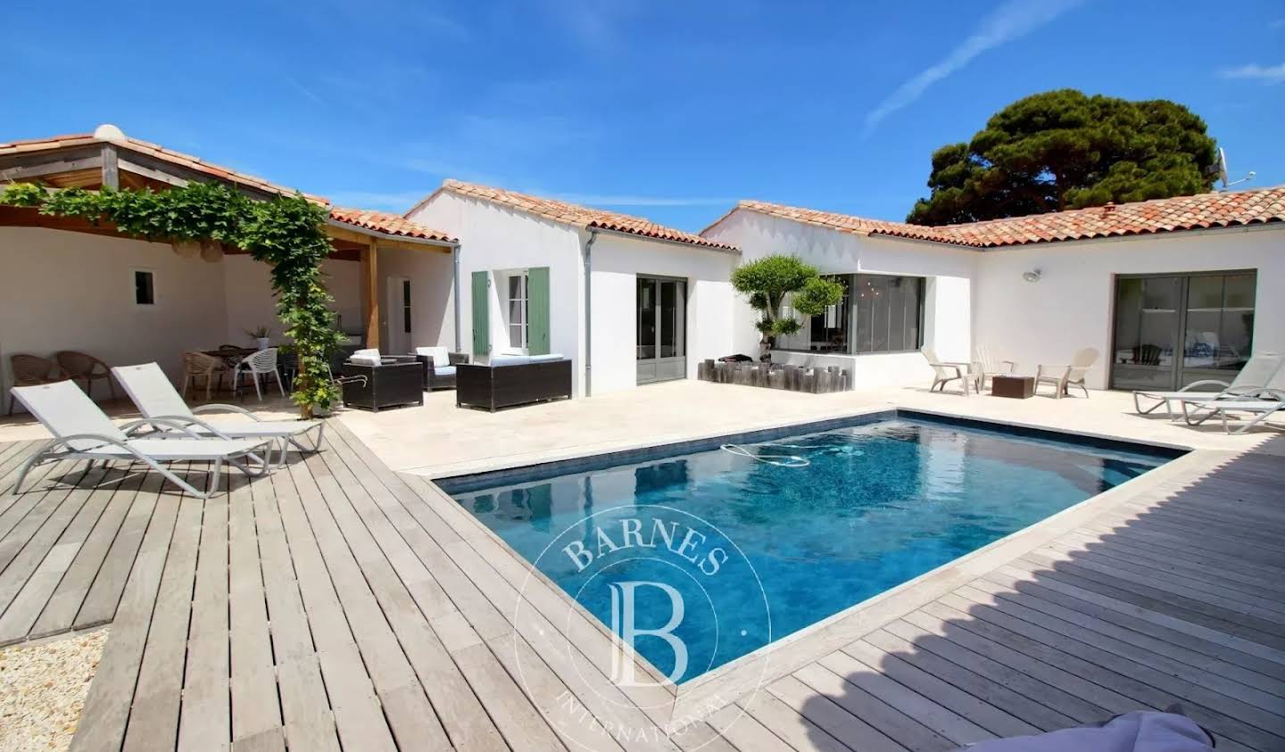 House with pool Sainte-Marie-de-Ré