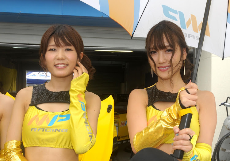 まっつんさんが投稿したスーパー耐久・オートポリス・TeamNoah・レースクイーンに関するカスタム事例の投稿画像6枚目