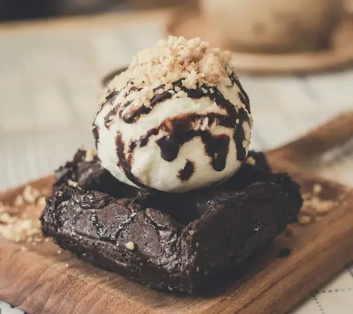 Hot Brownie With Ice Cream
