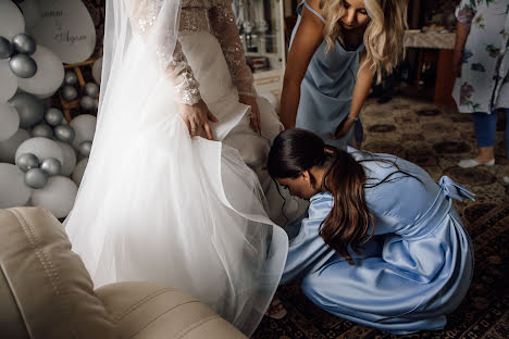 Fotógrafo de casamento Zhan Bulatov (janb). Foto de 6 de fevereiro 2022