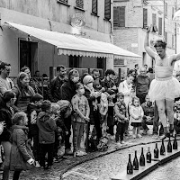 Passeggiando sulle bottiglie di 