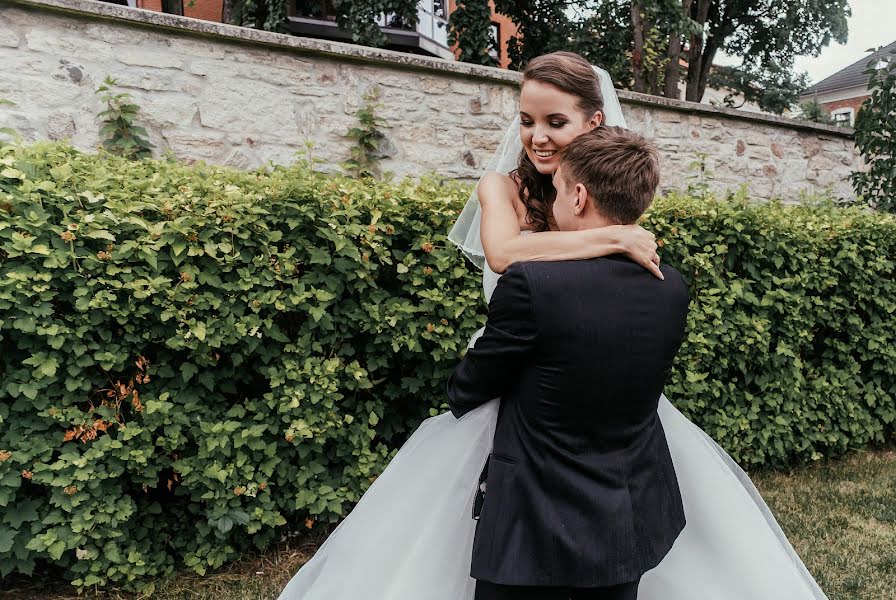 Fotógrafo de casamento Masha Pokrovskaya (pokrovskayama). Foto de 20 de setembro 2015