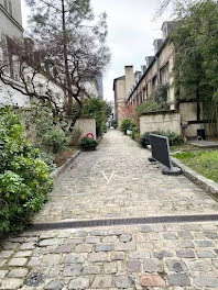 parking à Paris 7ème (75)