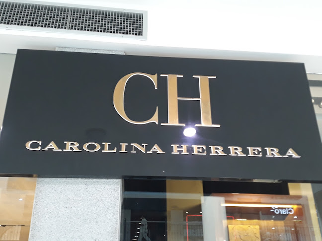 carolinaherrera.com