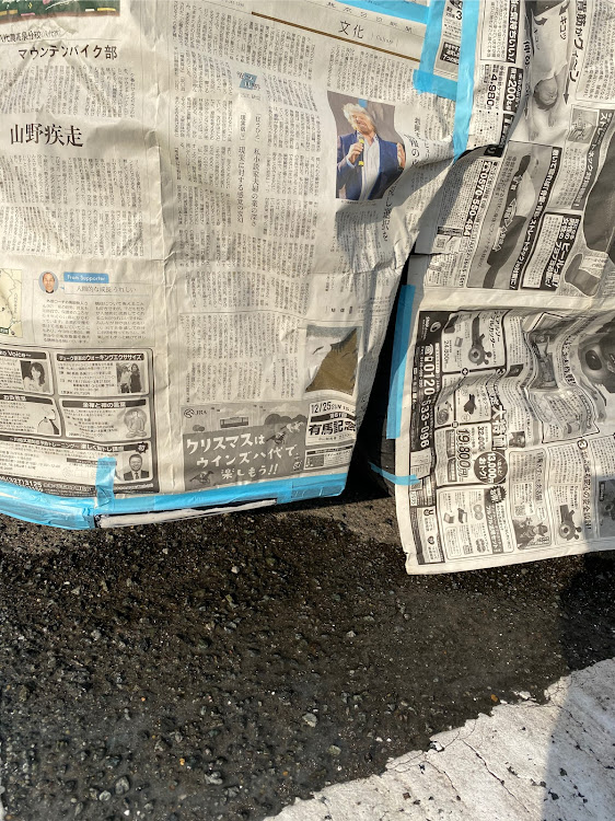 ヴォクシーの傷補修・202ブラック・塗装DIY・缶スプレーに関するカスタム事例の投稿画像2枚目