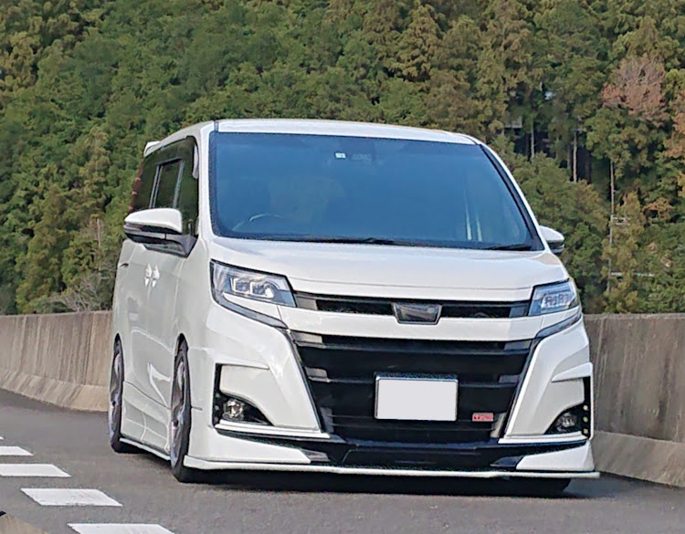 ノアの医療従事者の皆さまに感謝・今年の振り返り・進化？退化？に関するカスタム事例の投稿画像1枚目