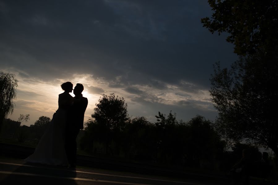 Fotógrafo de bodas Claudiu Arici (claudiuarici). Foto del 21 de noviembre 2016