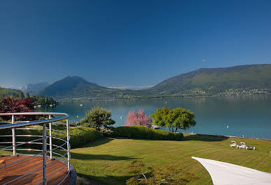 Villa en bord de mer avec jardin 3