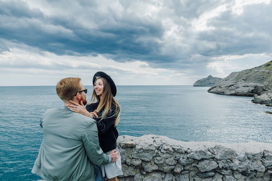 Jurufoto perkahwinan Anton Fofonov (fotonlab). Foto pada 10 Mac 2019