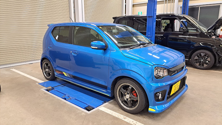 アルトワークスの外装イジり・通勤車に金かけてくスタイル・可能な範囲でオンリーワンをめざして・車いじり楽しい・お金貯めよ…に関するカスタム事例の投稿画像12枚目