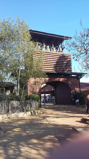 Taizé, Entrée de la Communauté