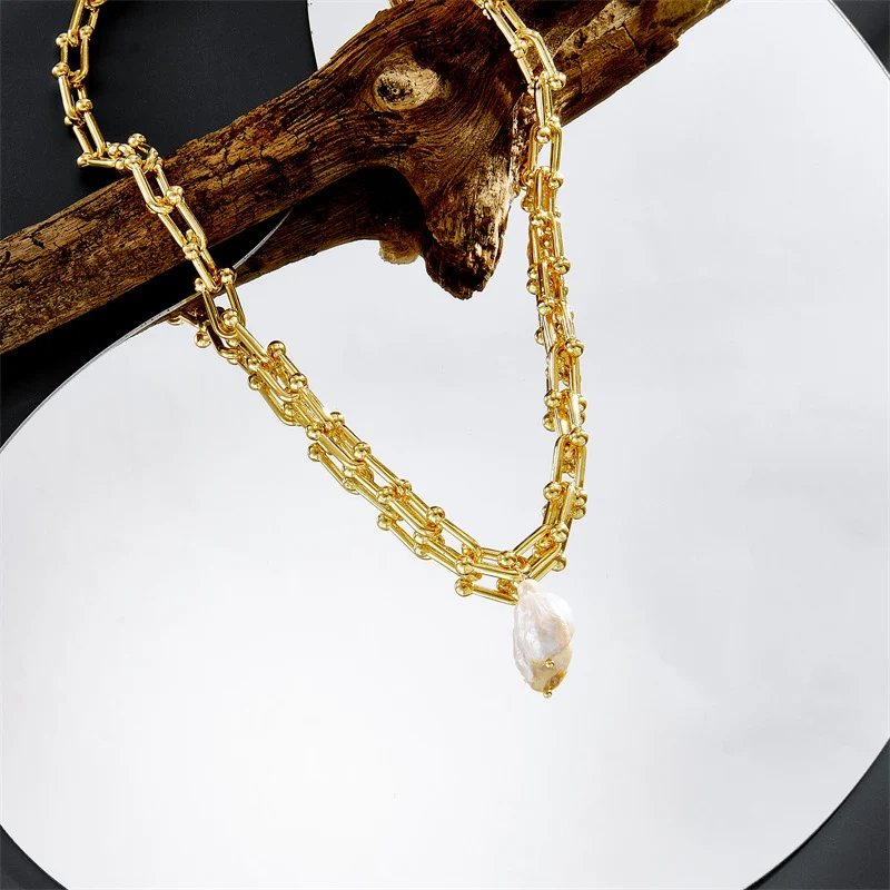 Collar de perlas barrocas para mujer, cadena dorada para suéter, un accesorio elegante y atemporal para complementar tu atuendo diario.
