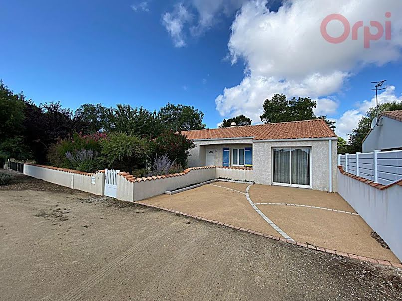 Vente maison 5 pièces 102 m² à Longeville-sur-Mer (85560), 311 500 €