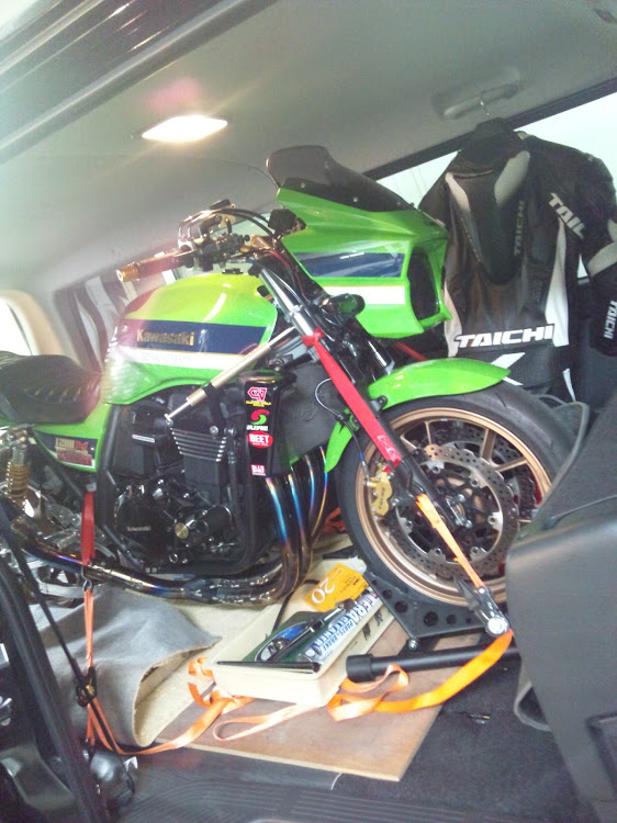 ハイエースバンのハイエース・200系ハイエース・ハイエース200系・ハイエースディーゼル4WDに関するカスタム事例の投稿画像9枚目