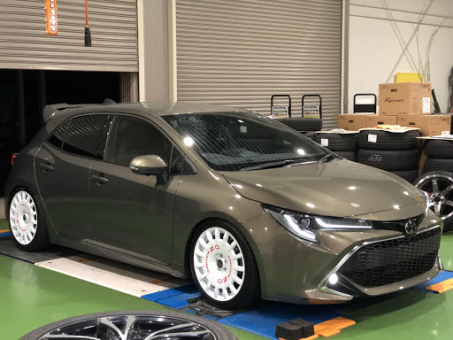 カローラスポーツ Nre210hの 車高調に関するカスタム メンテナンスの投稿画像 車のカスタム情報はcartune
