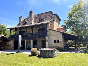 maison à Balaguier-d'Olt (12)