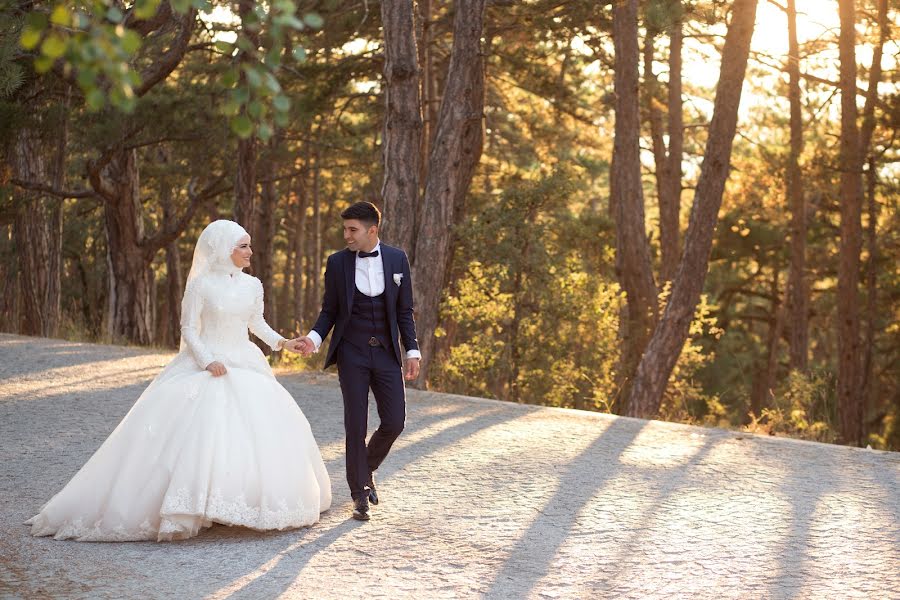 Fotógrafo de casamento Ali Yildiz (studyoeva). Foto de 19 de fevereiro 2020