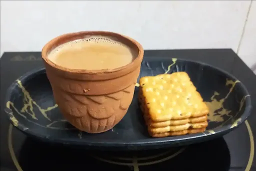 Elaichi Chai [Large, 2 Cups] With Unique Biscuits