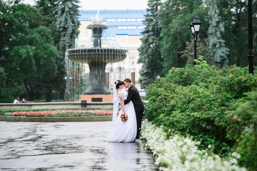 Wedding photographer Roman Pavlov (romanpavlov). Photo of 13 April 2016