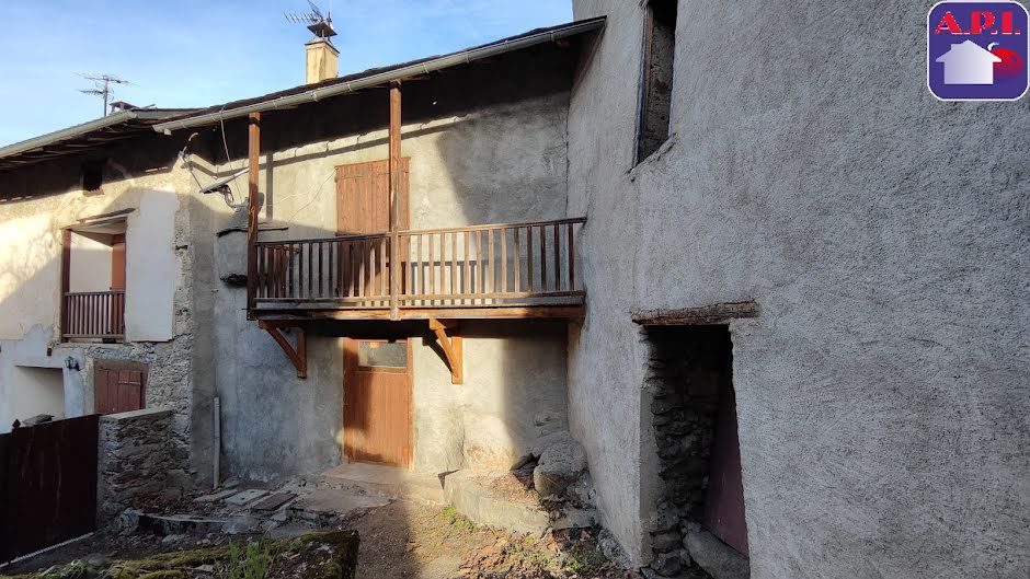 Vente maison 4 pièces 64 m² à Tarascon-sur-ariege (09400), 59 500 €