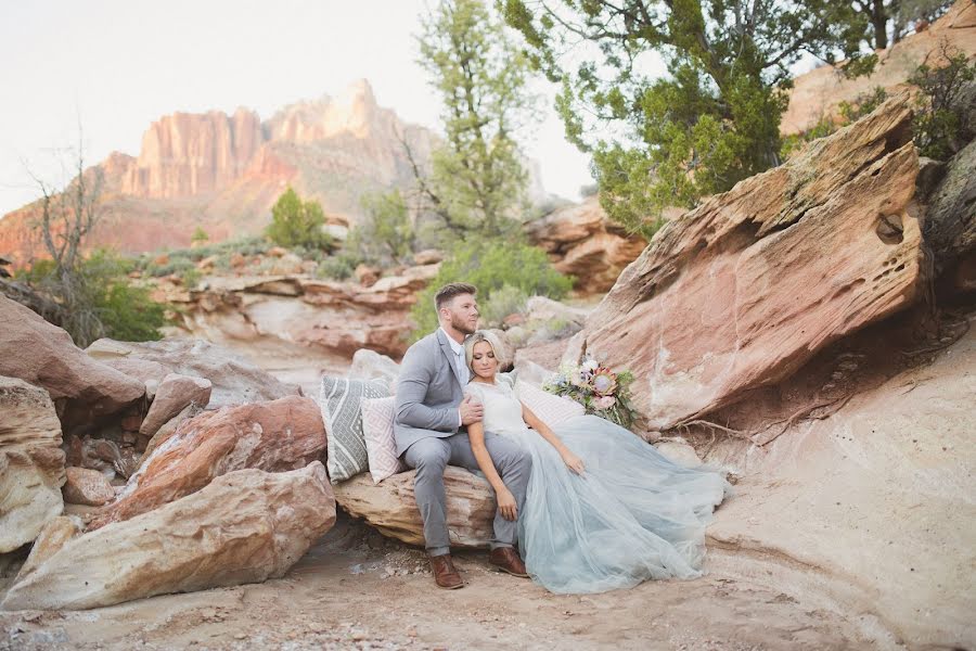 Fotógrafo de casamento Casie Marie (casie). Foto de 7 de setembro 2019