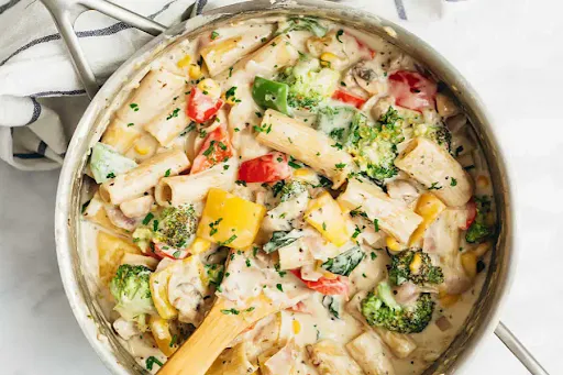 Penne White Sauce Pasta