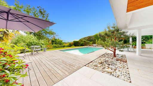 House with pool and terrace 3