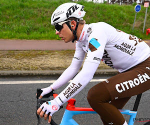 Benoît Cosnefroy heeft geen schrik van de Grote Drie: "Kijk maar naar Mathieu van der Poel in de Amstel Gold Race van vorig jaar"