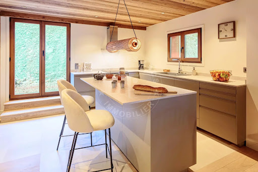 Chalet with terrace 4