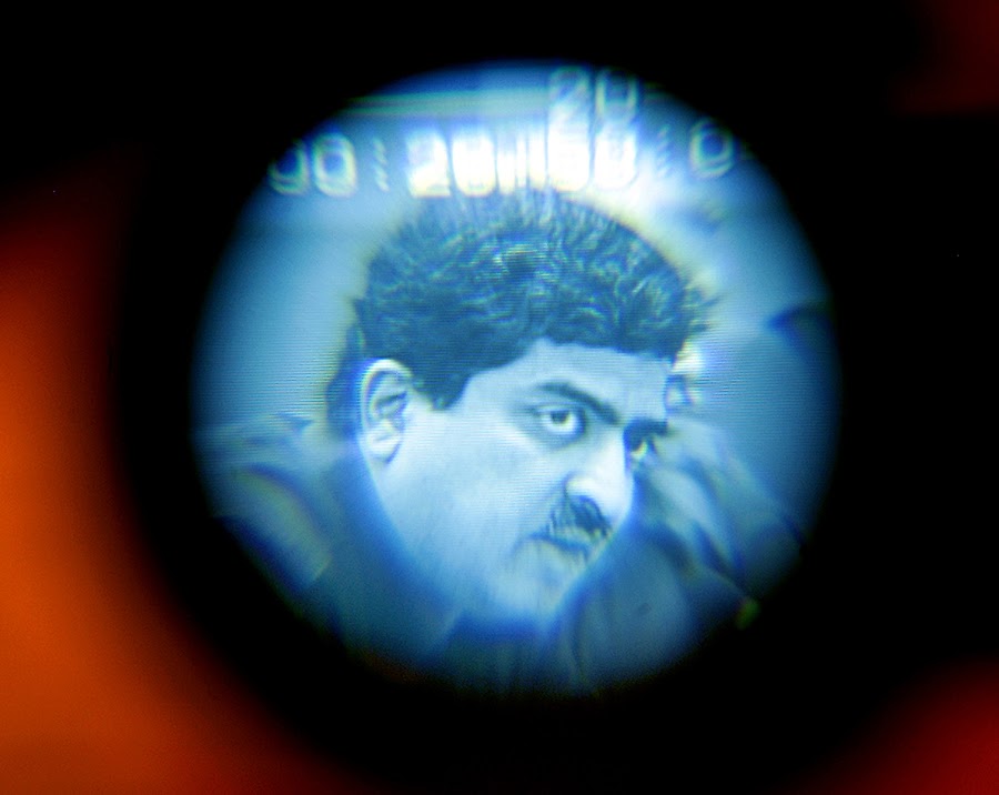 Did Nandan Nilekani push the RBI for Aadhaar authentication for digital payments in 2013?