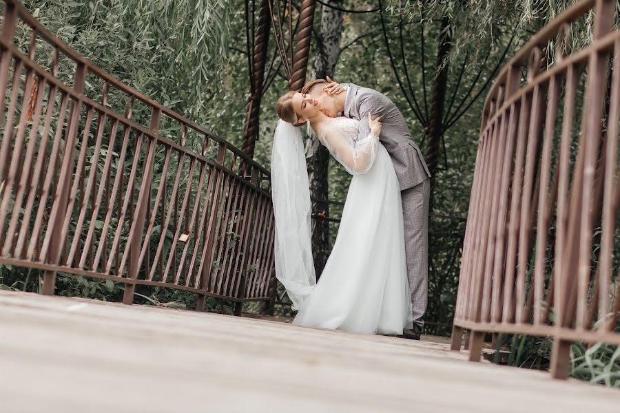 Jurufoto perkahwinan Ilona Fedkovich (fedkovichilona). Foto pada 16 Oktober 2021