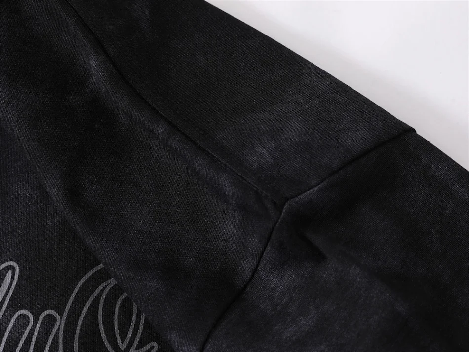 T-shirt homme à manches courtes, imprimé lettres et tie-dye, pour un look tendance et décontracté, confortable et respirant, idéal pour l'été.