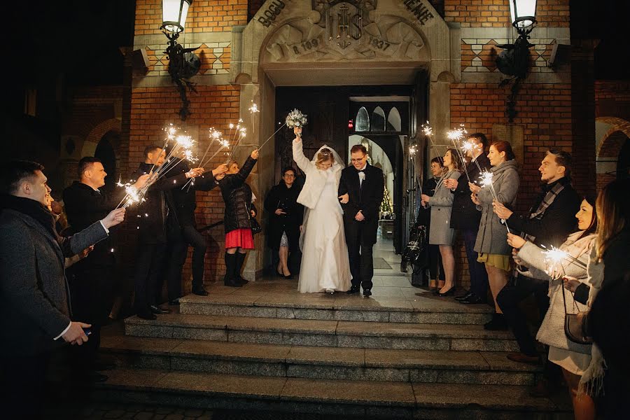 Wedding photographer Mariusz Wrona (mariuszwrona). Photo of 17 January 2022