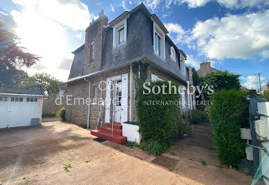 Seaside house with garden 4