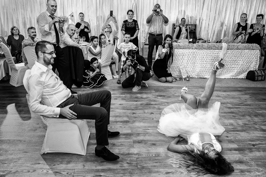 Jurufoto perkahwinan Costel Mircea (costelmircea). Foto pada 13 Januari 2018